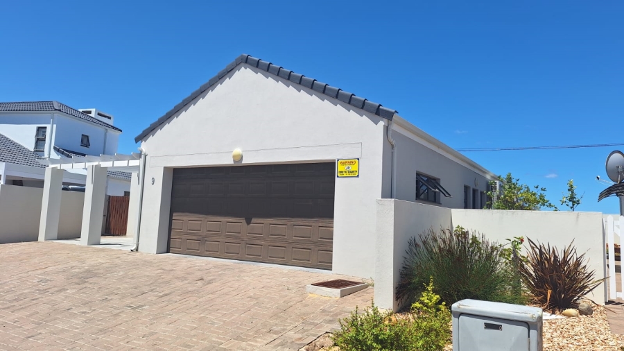 3 Bedroom Property for Sale in Stilbaai Wes Western Cape